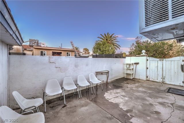 1963 Catalpa Trail, Las Vegas, NV 89108