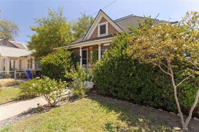 4048 9th Street, Riverside, CA 92501