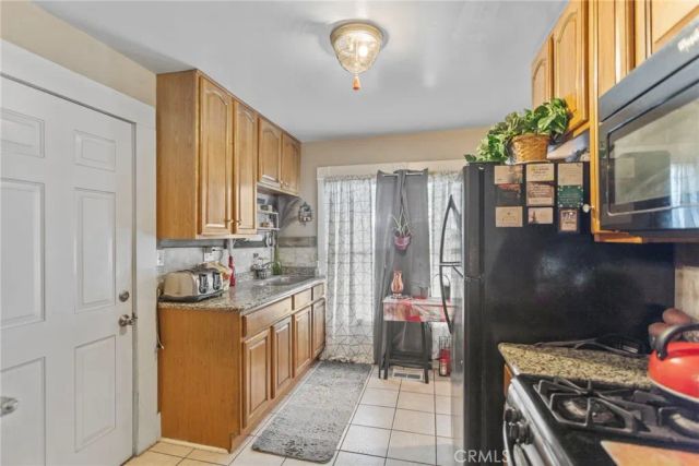 4048 9th Street, Riverside, CA 92501
