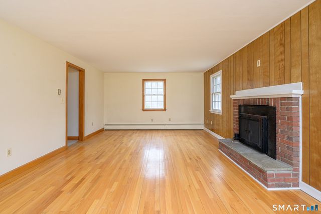 3015 David Avenue, Killingly, CT 06239