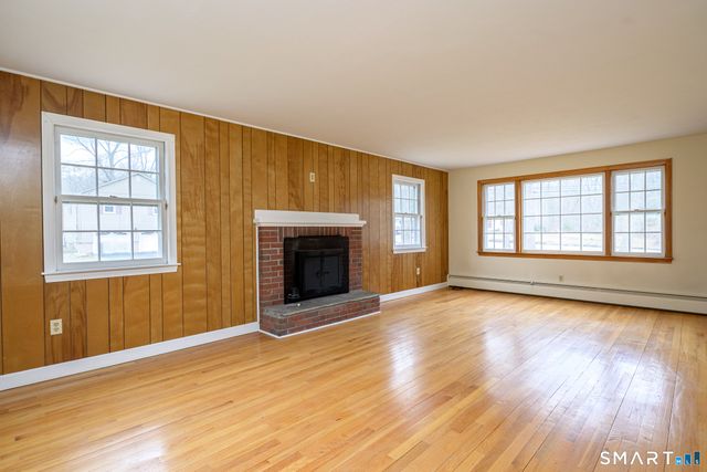 3015 David Avenue, Killingly, CT 06239