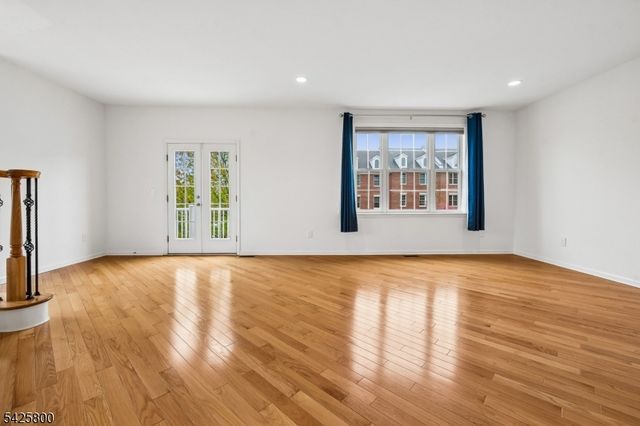 20 Gable Walk 20, Livingston Twp., NJ 07039