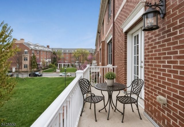 20 Gable Walk 20, Livingston Twp., NJ 07039