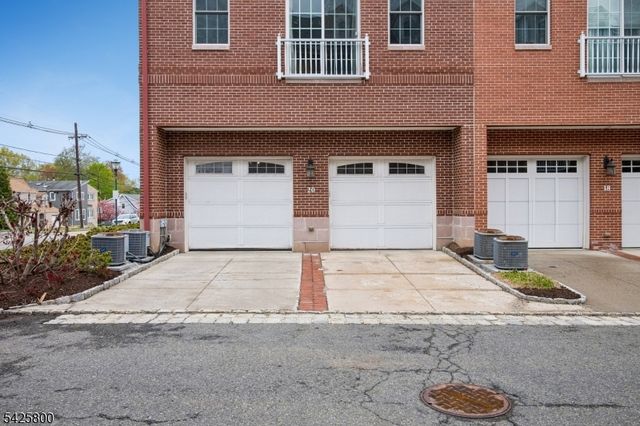 20 Gable Walk 20, Livingston Twp., NJ 07039