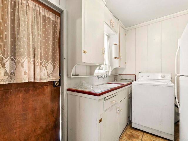 3724 30 Euclid Avenue, San Diego, CA 92105