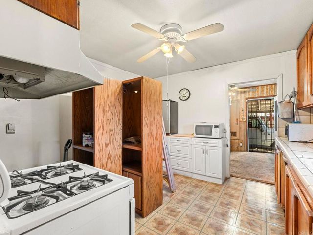 3724 30 Euclid Avenue, San Diego, CA 92105