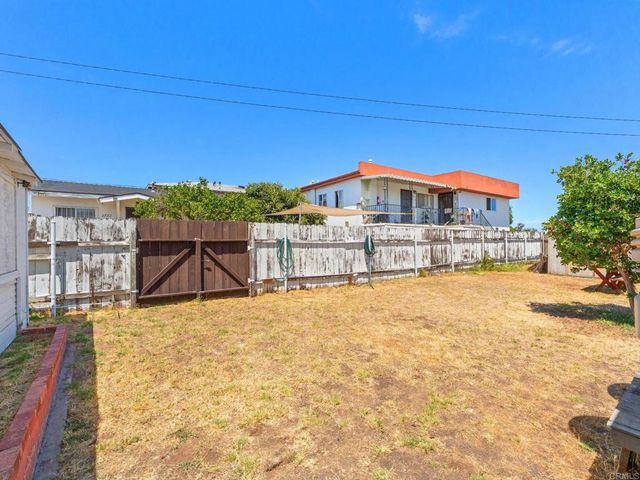 3724 30 Euclid Avenue, San Diego, CA 92105