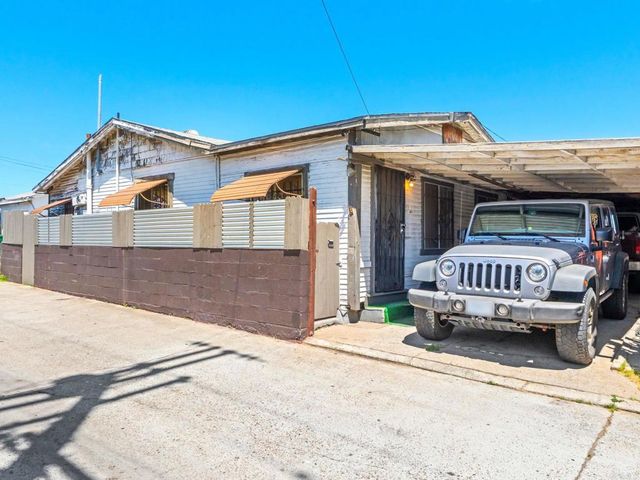 3724 30 Euclid Avenue, San Diego, CA 92105