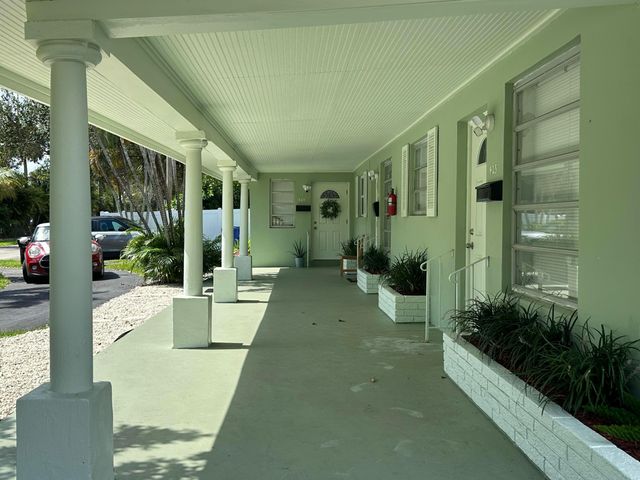 425 SW 18TH Avenue, Fort Lauderdale, FL 33312
