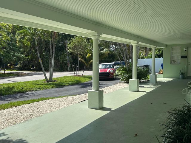 425 SW 18TH Avenue, Fort Lauderdale, FL 33312