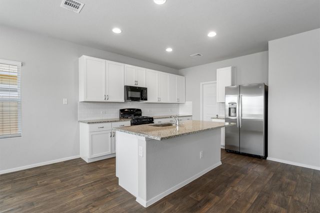 202 Chesterfield DR, Kyle, TX 78640