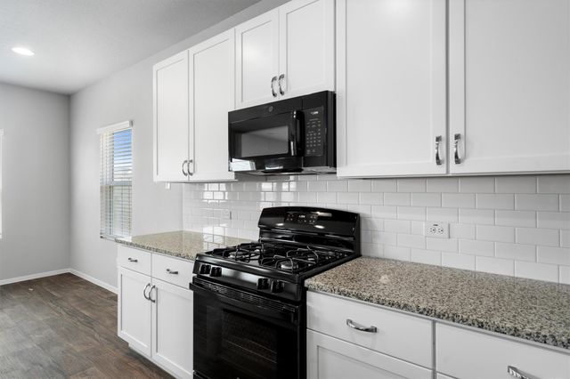 202 Chesterfield DR, Kyle, TX 78640