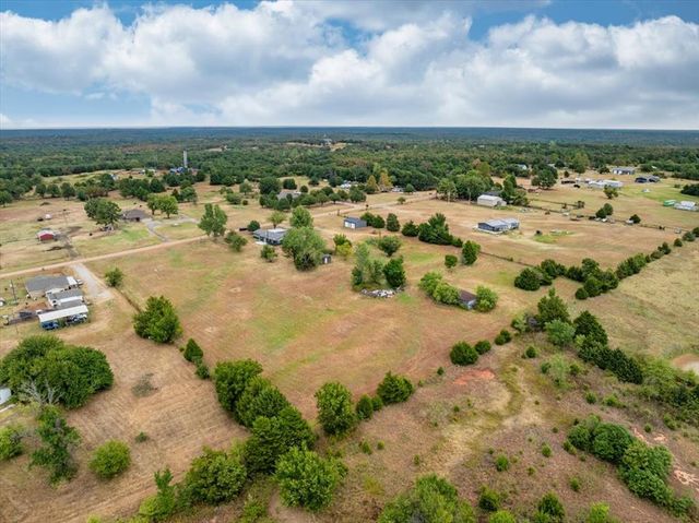 329131 E Lincoln Street, Harrah, OK 73045