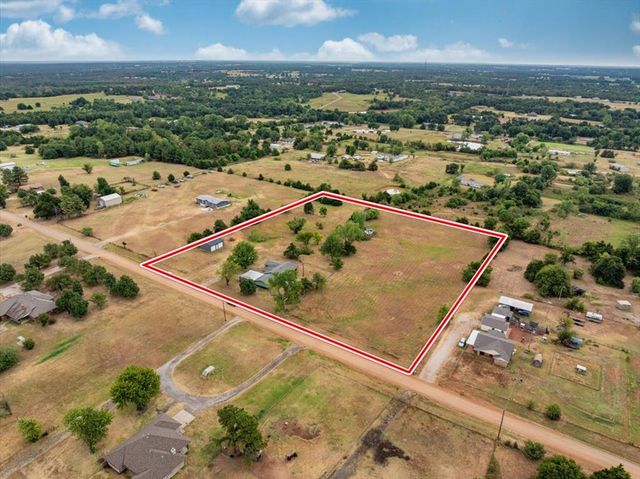 329131 E Lincoln Street, Harrah, OK 73045