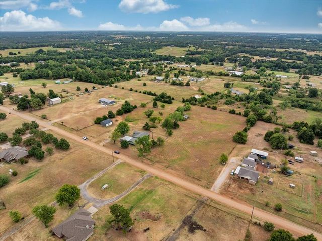 329131 E Lincoln Street, Harrah, OK 73045