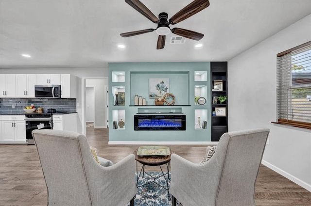 329131 E Lincoln Street, Harrah, OK 73045