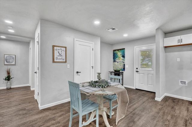 329131 E Lincoln Street, Harrah, OK 73045