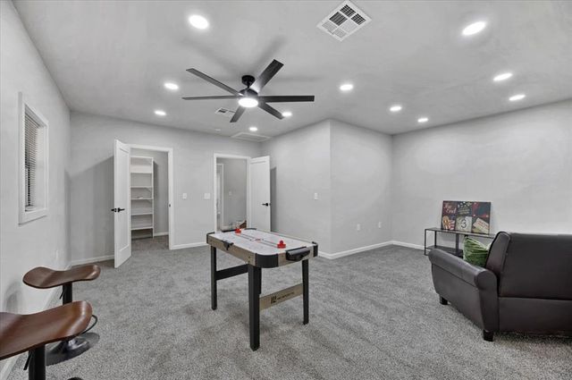 329131 E Lincoln Street, Harrah, OK 73045