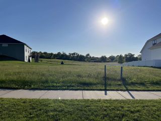 415 Bettebo Circle, Oregon, WI 53575