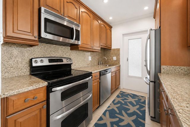 4501 S OCEAN Boulevard F3, Lantana, FL 33480