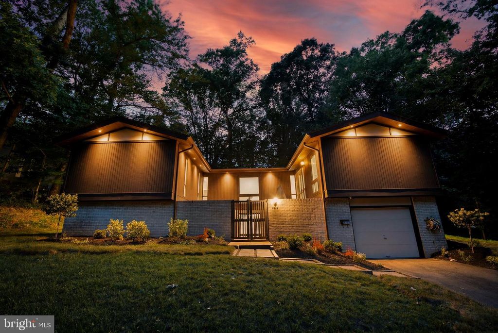 4304 ANN FITZ HUGH DR, Annandale, VA 22003