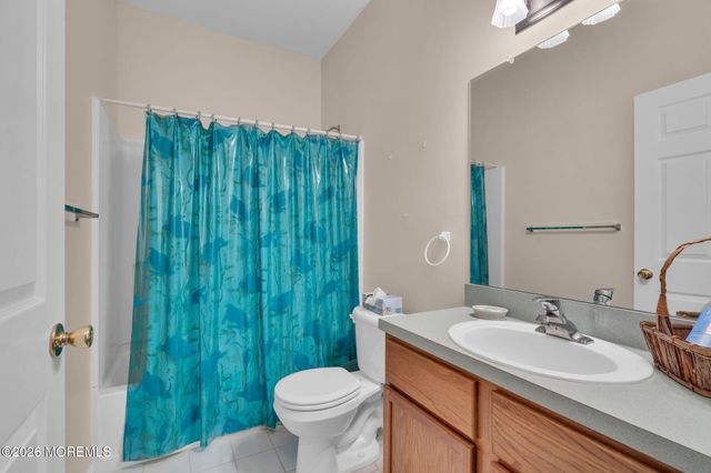 4 Woodburn Road, Manahawkin, NJ 08050