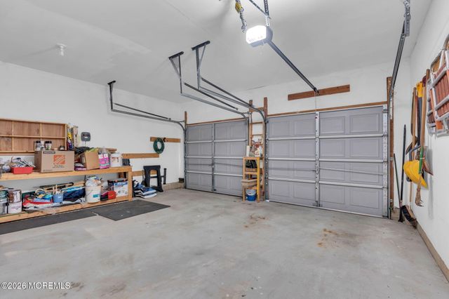 4 Woodburn Road, Manahawkin, NJ 08050