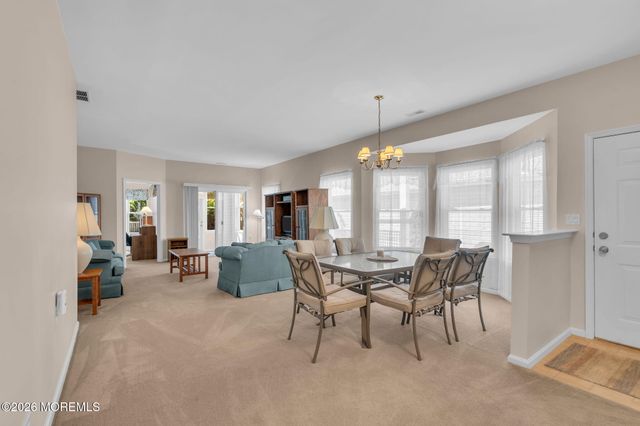 4 Woodburn Road, Manahawkin, NJ 08050