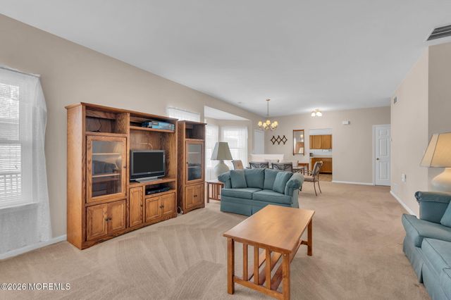 4 Woodburn Road, Manahawkin, NJ 08050