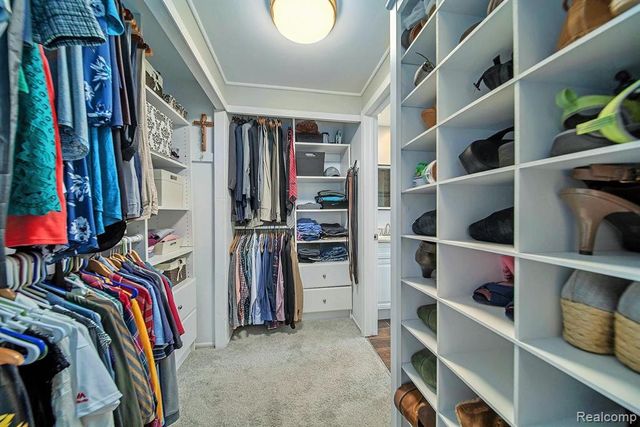 2536 Alveston Drive, Bloomfield Hills, MI 48304
