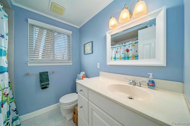 2536 Alveston Drive, Bloomfield Hills, MI 48304