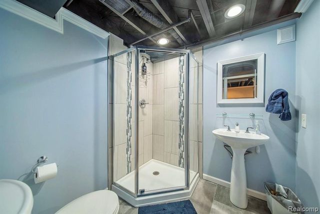 2536 Alveston Drive, Bloomfield Hills, MI 48304