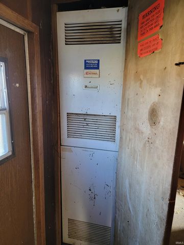 4785 E Wheatland Road, Vincennes, IN 47591