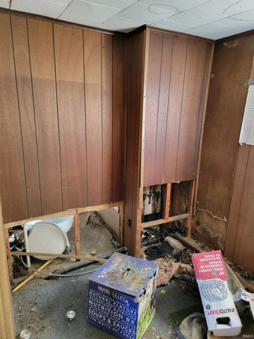 4785 E Wheatland Road, Vincennes, IN 47591