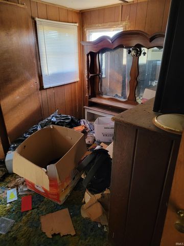 4785 E Wheatland Road, Vincennes, IN 47591