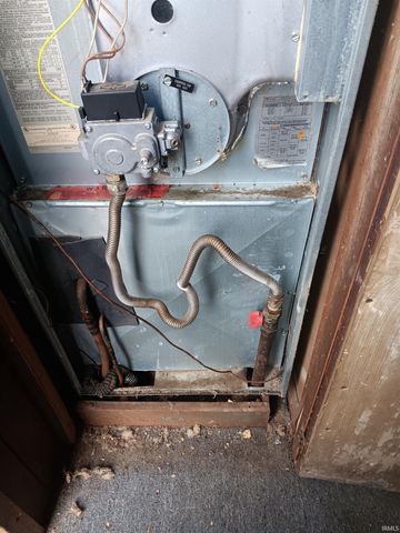 4785 E Wheatland Road, Vincennes, IN 47591