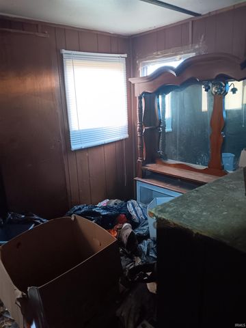 4785 E Wheatland Road, Vincennes, IN 47591