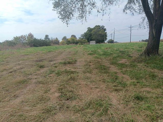 4785 E Wheatland Road, Vincennes, IN 47591