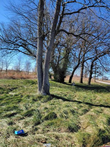 4785 E Wheatland Road, Vincennes, IN 47591