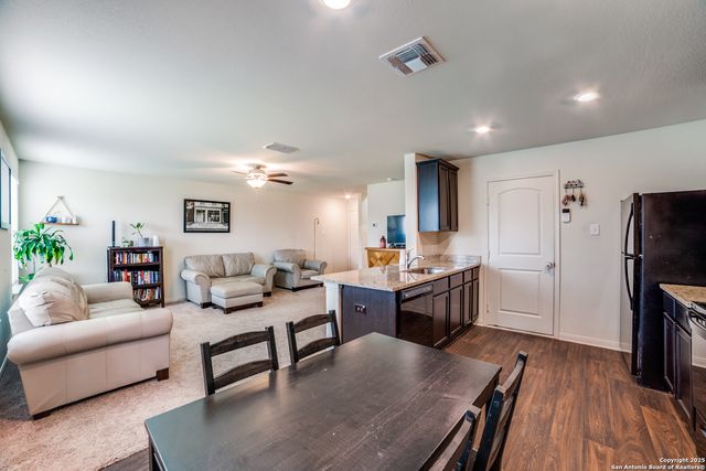 11831 Latour, San Antonio, TX 78252