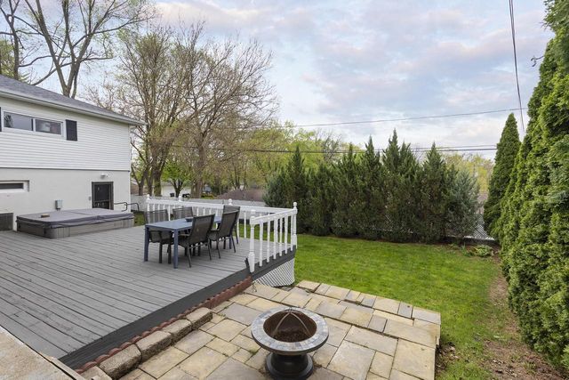 315 Hillcrest DRIVE, Fort Atkinson, WI 53538