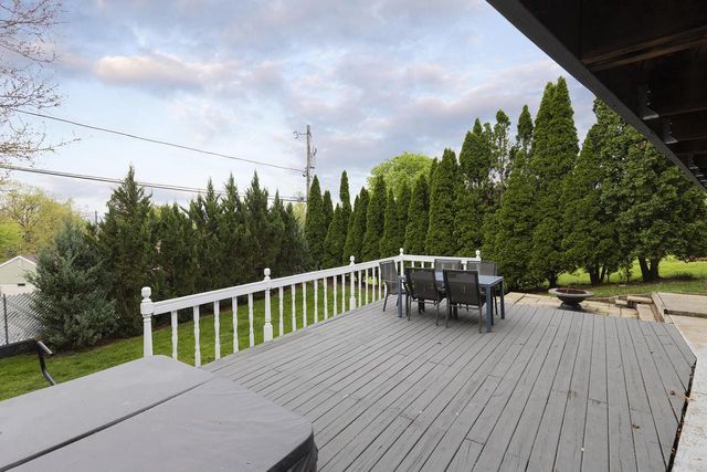315 Hillcrest DRIVE, Fort Atkinson, WI 53538