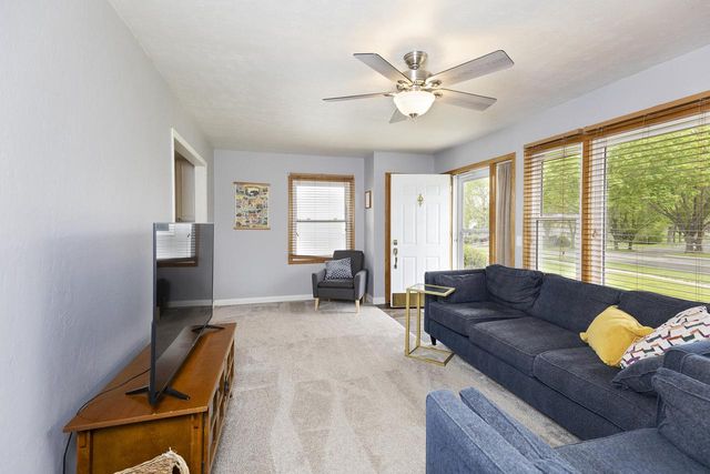 315 Hillcrest DRIVE, Fort Atkinson, WI 53538