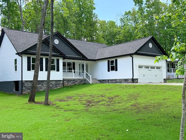 1233 LAKEVIEW PKWY, Locust Grove, VA 22508