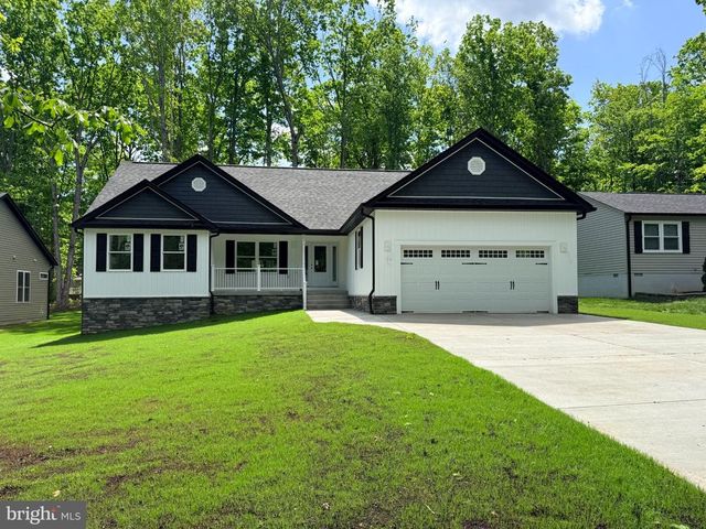 1233 LAKEVIEW PKWY, Locust Grove, VA 22508