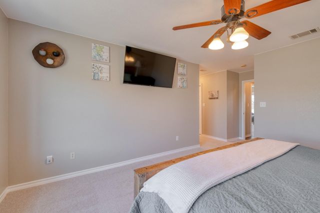 154 Three Oaks LN, Bastrop, TX 78602