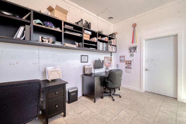 154 Three Oaks LN, Bastrop, TX 78602