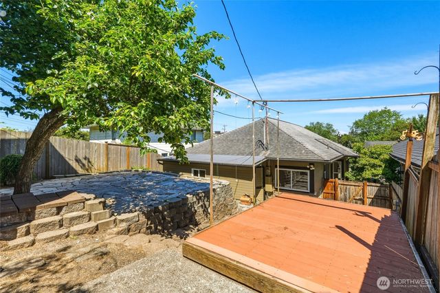 3310 Rucker Avenue, Everett, WA 98201