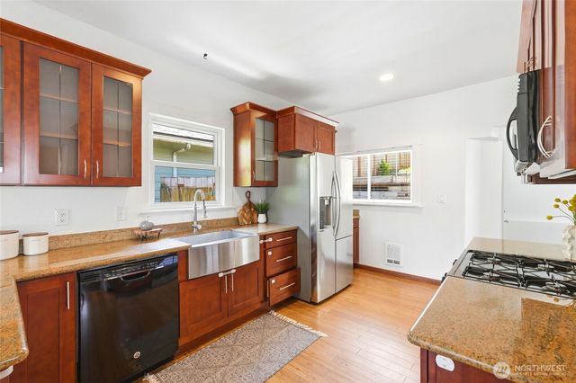 3310 Rucker Avenue, Everett, WA 98201