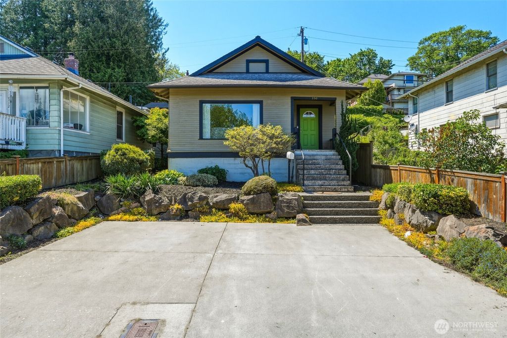3310 Rucker Avenue, Everett, WA 98201